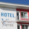 Hôtel le Trident Thyrsé - image 3